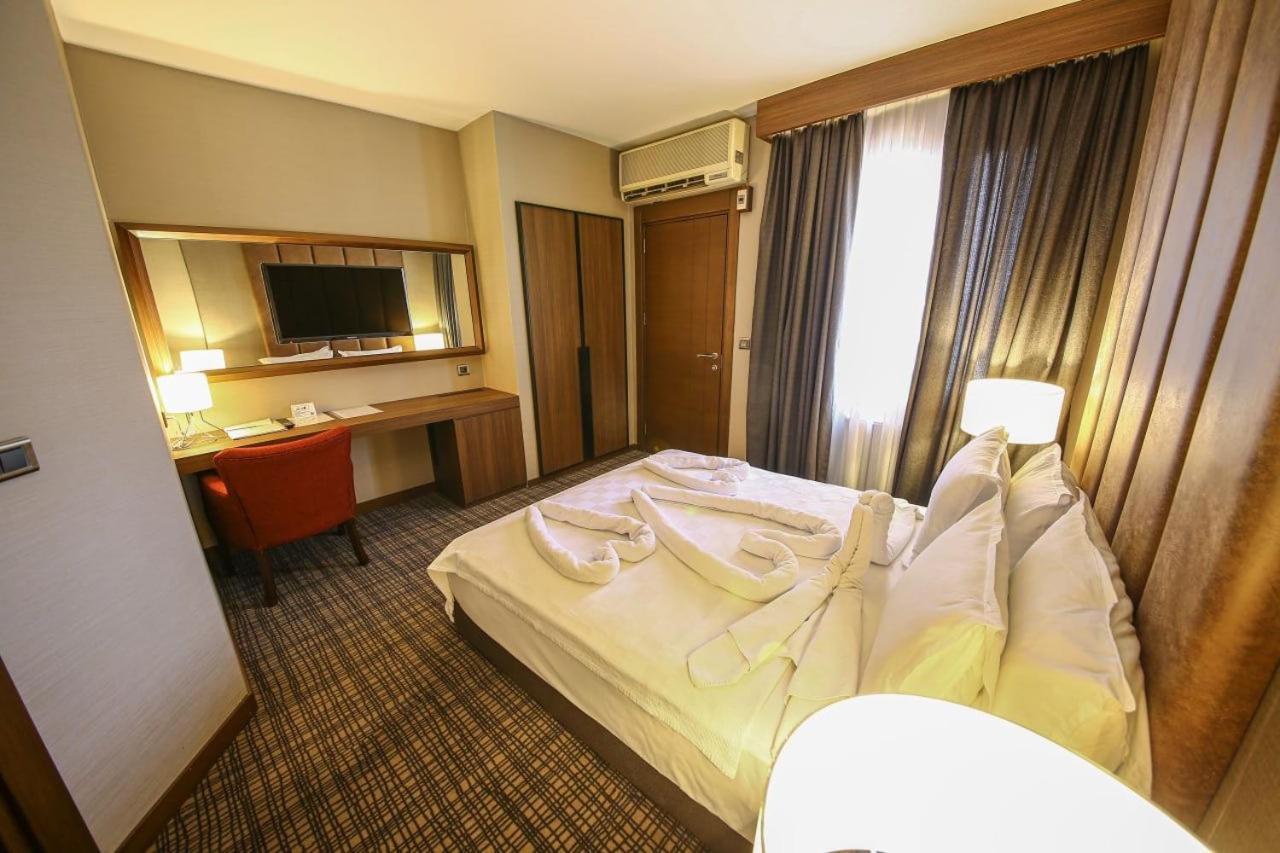 Grand Isias Hotel アドゥヤマン エクステリア 写真