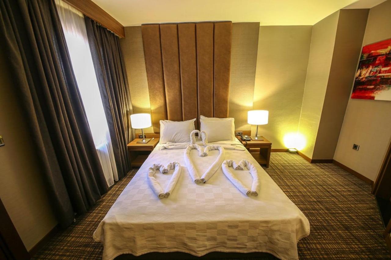 Grand Isias Hotel アドゥヤマン エクステリア 写真