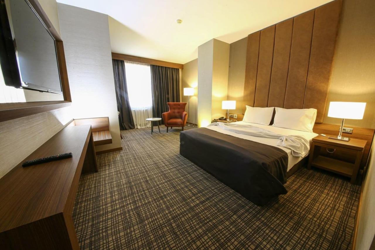 Grand Isias Hotel アドゥヤマン エクステリア 写真