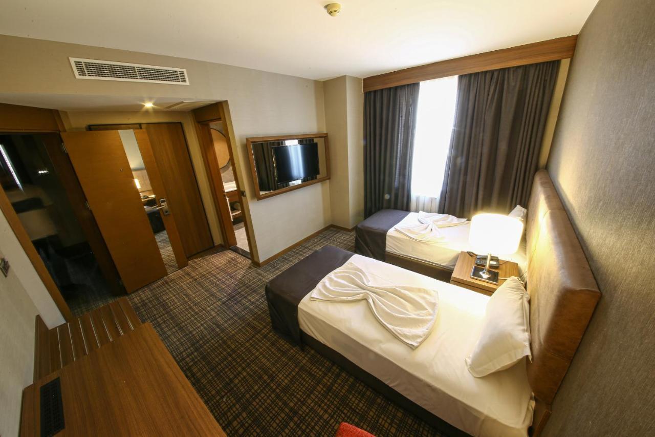 Grand Isias Hotel アドゥヤマン エクステリア 写真