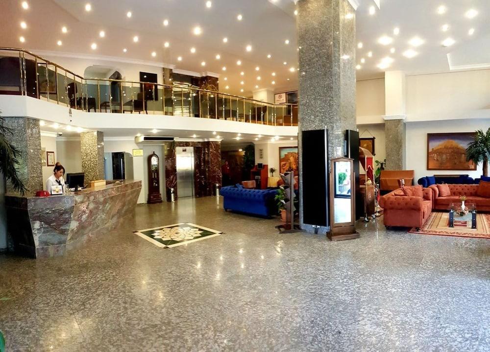 Grand Isias Hotel アドゥヤマン エクステリア 写真